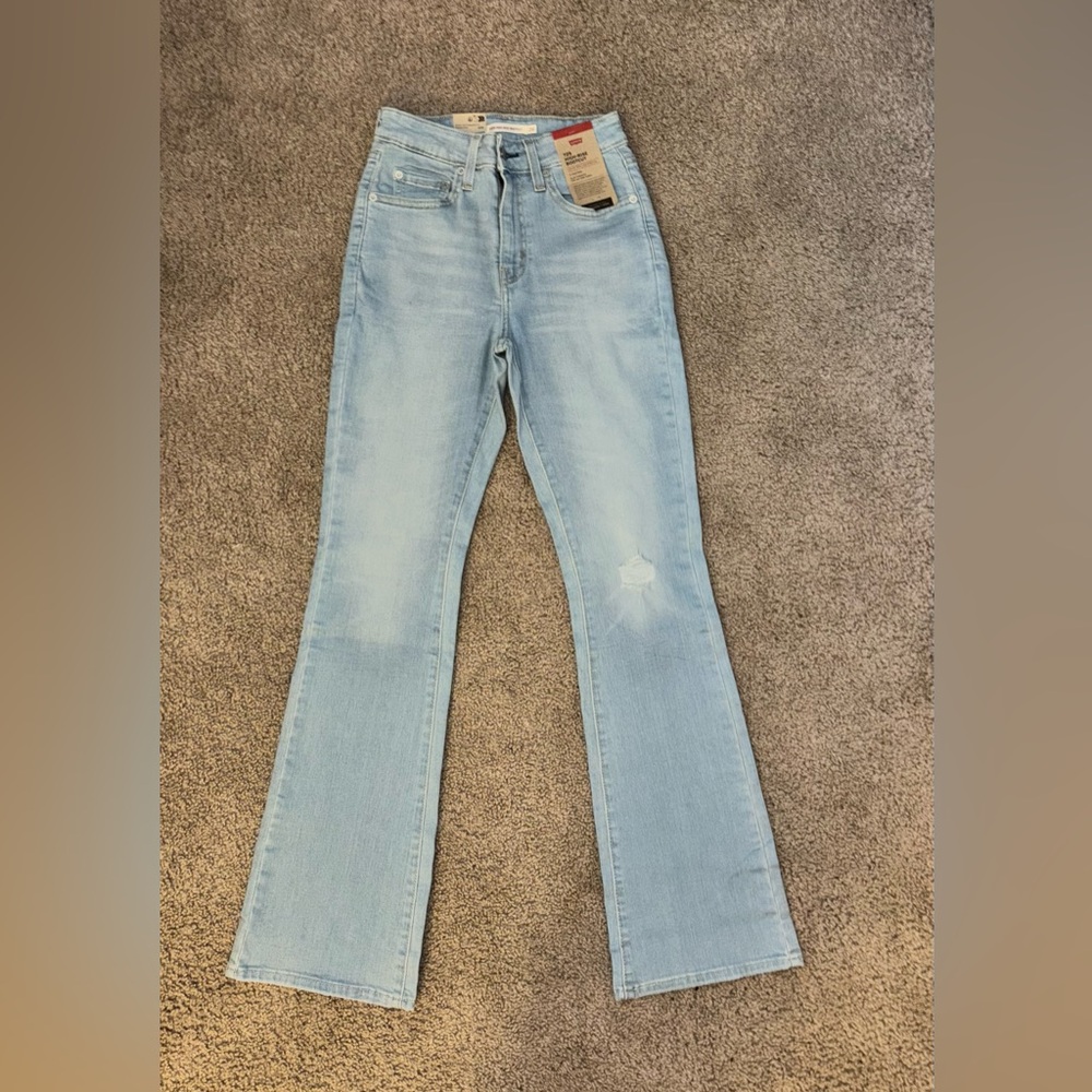 Levi’s Bootcut Jean